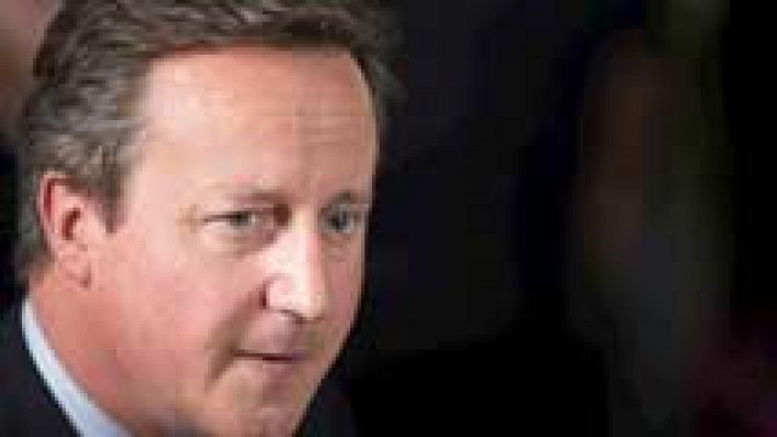 Telediario 1 - Cameron visita Gibraltar para hacer campaña a favor de la permanencia en la Unión Europea