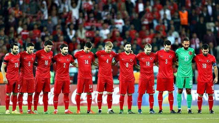 Telediario 1 - La selección turca vive "un momento de transición"