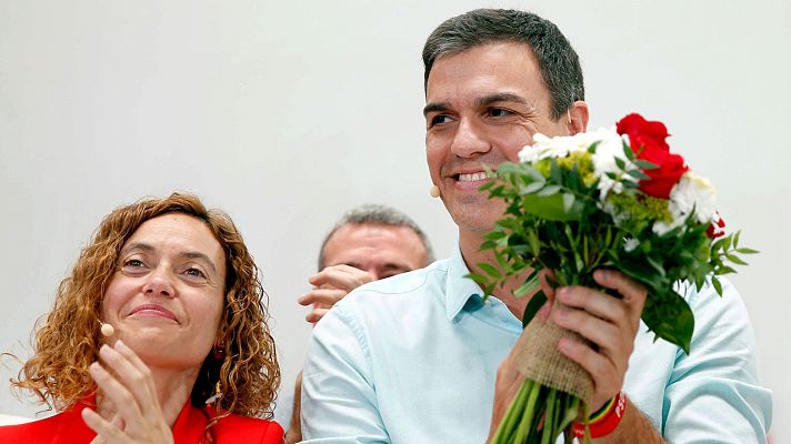 Telediario 1 - Pedro Sánchez promete reforzar los derechos de Cataluña negados por el Gobierno de Rajoy