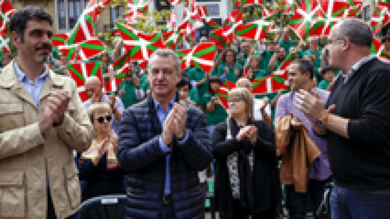 Urkullu pide el voto al PNV para "defender las joyas del autogobierno" vasco