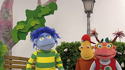 Medioambiente - Cuida las plantas y no las pises - Verano Clan | Ver