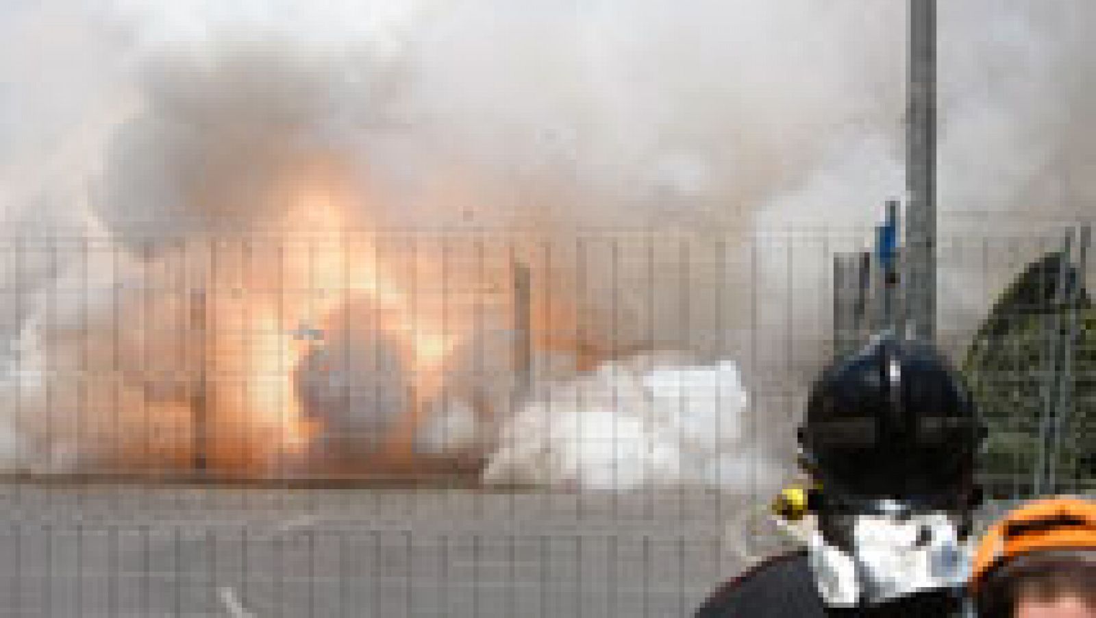 La Noche de San Juan se celebra entre ruido de petardos