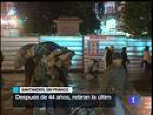  - Retiran la última estatua de Franco