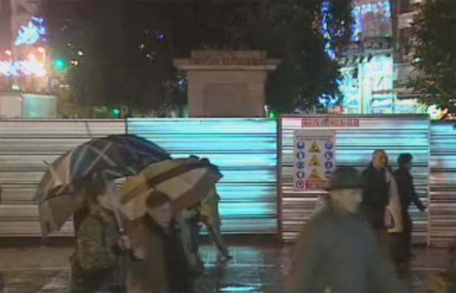 Hoy se ha retirado la última estatua ecuestre de Franco que quedaba en la vía pública. Ha sido en la plaza del ayuntamiento en Santander.
