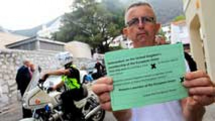 Telediario 1 - El referéndum divide a la sociedad británica