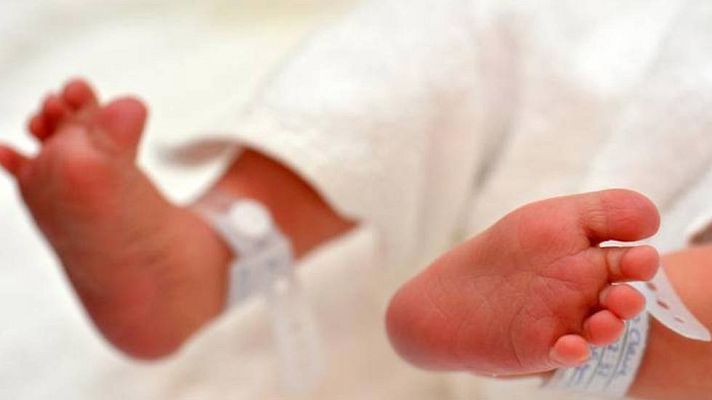 Telediario 1 - Las muertes superan por primera vez a los nacimientos en España desde 1941