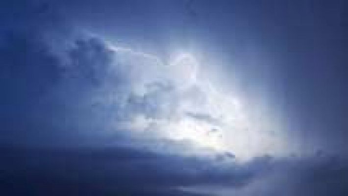 El tiempo - Tormentas en el Cantábrico y cielos poco nubosos o despejados en el resto