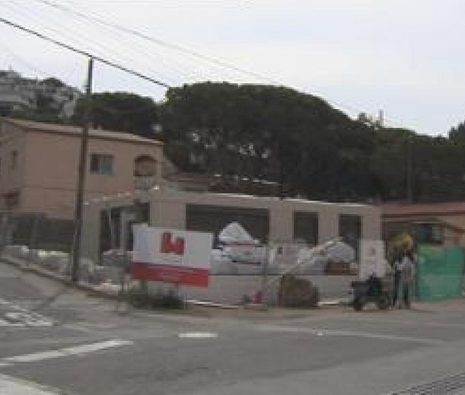 L'Informatiu: A Girona ja construeixen cases gràcies al crowfunding immobiliari  | RTVE Play