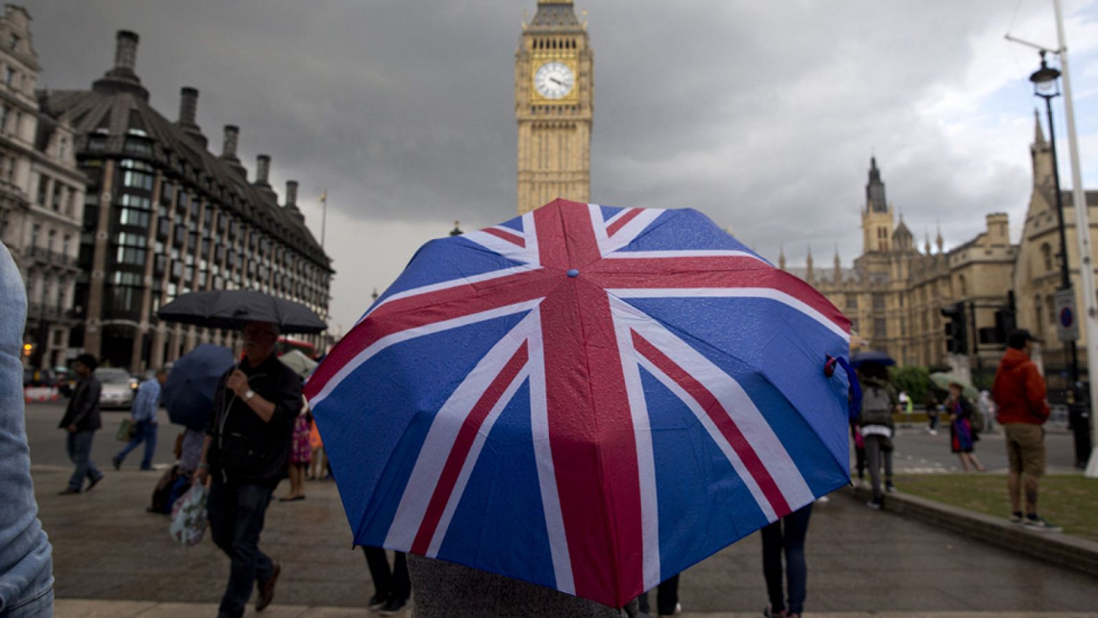El proceso de salida del Reino Unido de la UE tardará dos años y traerá consecuencias