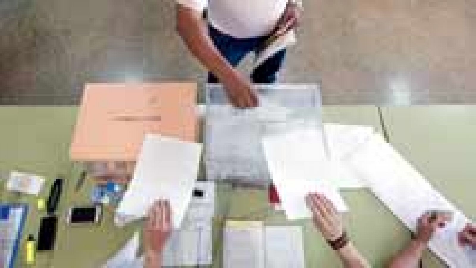 La participación hasta las 14.00 horas, similar a la de las últimas generales