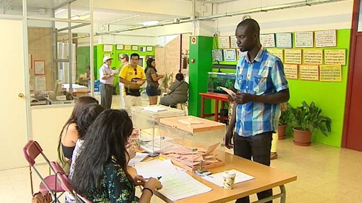 Telediario 1 - Los ciudadanos con doble nacionalidad también quieren hacer oír su voz el 26-J