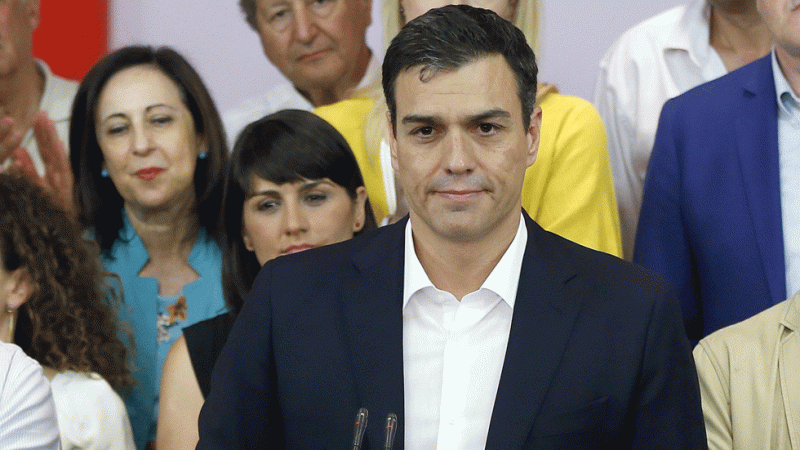 Pedro Sánchez dice "no estar satisfecho" y culpa a Iglesias del crecimiento del PP