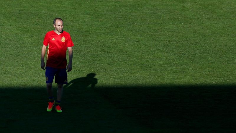España e Italia vuelven a verse las caras después de la final de la pasada Eurocopa, donde los nuestros golearon a la 'azzurra'. Ahora se juegan los cuartos en París en una situación muy distinta.