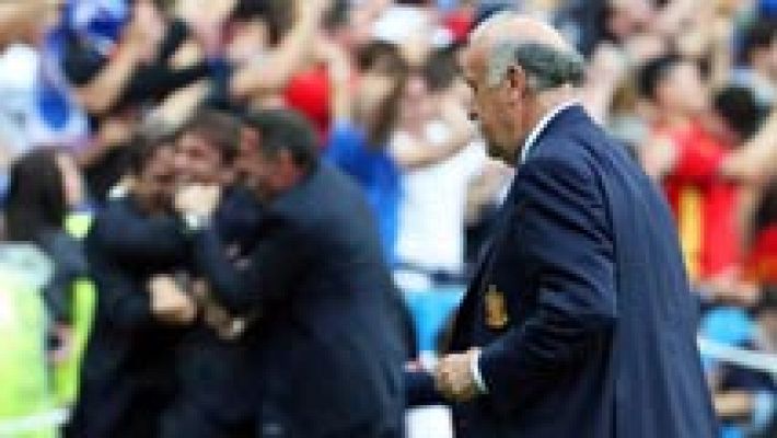 Telediario 1 - Del Bosque evita hablar de despedida