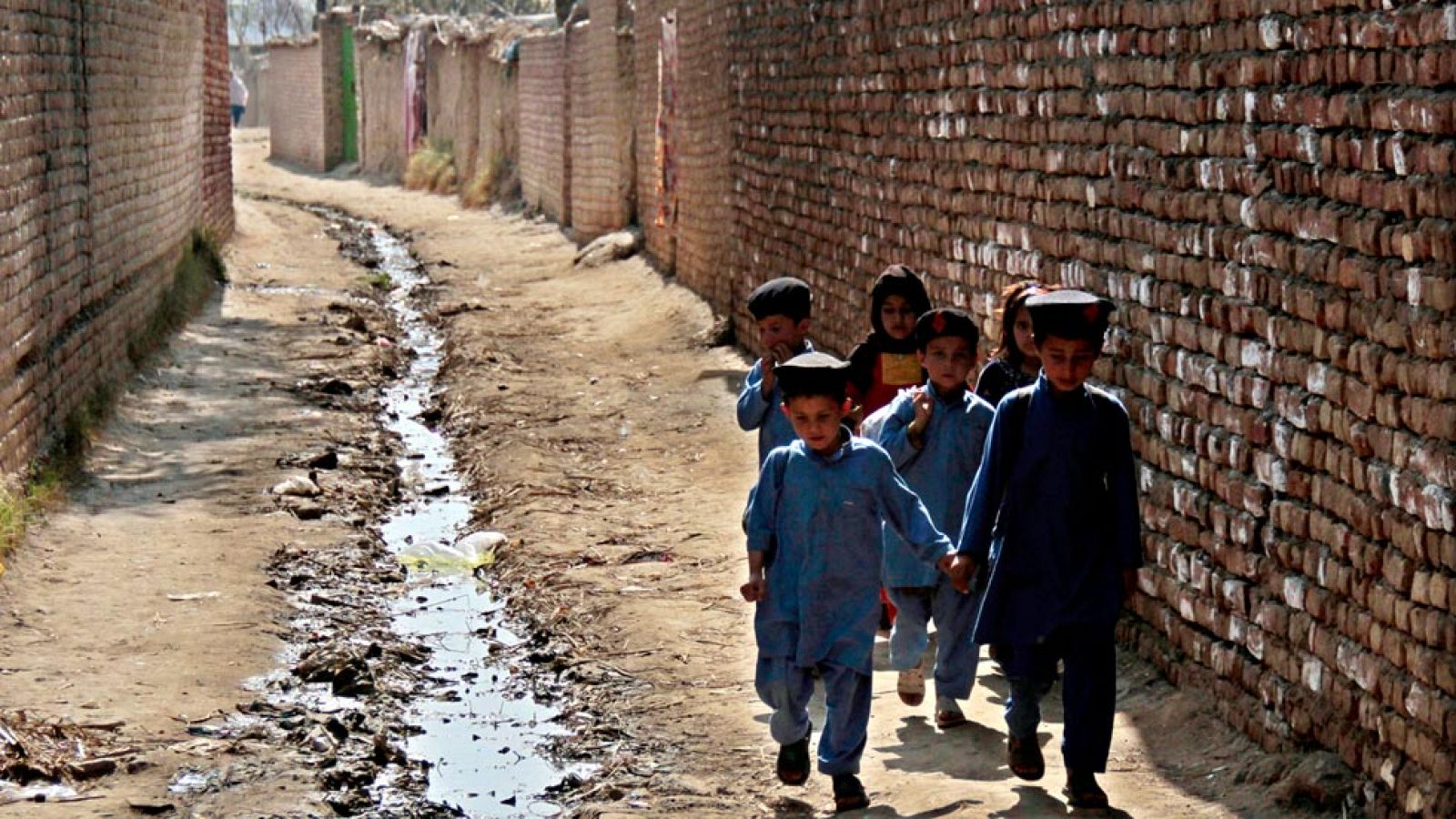 El último informe de UNICEF alerta que la vida de millones de niños en el mundo está en peligro