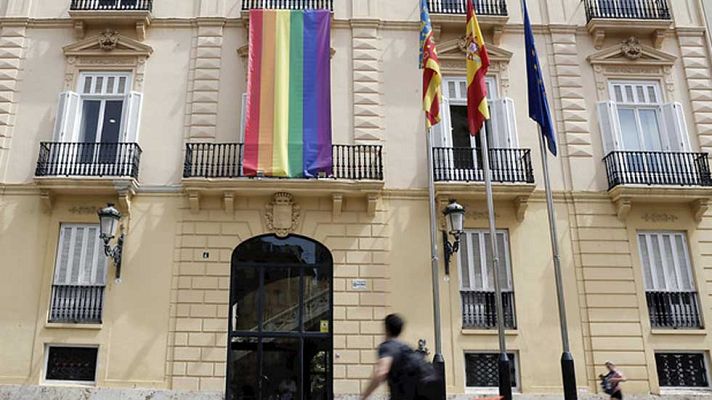 Telediario 1 - La fiesta gay de Madrid defenderá la bisexualidad