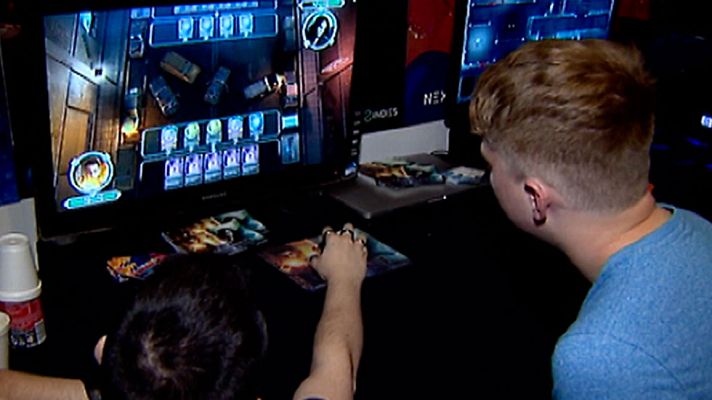 Telediario 1 - La realidad virtual llega para quedarse en la feria Gamelab