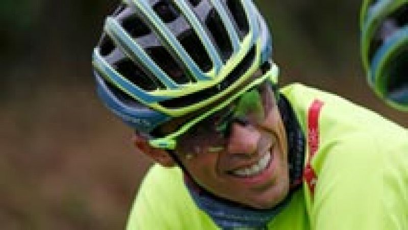 El ciclista español Alberto Contador ha asegurado a TVE que llega al Tour sin la responsabilidad de otras ediciones pero que su único objetivo será "luchar por ganar". El pinteño reconoce que el Sky tiene el mejor equipo del pelotón.