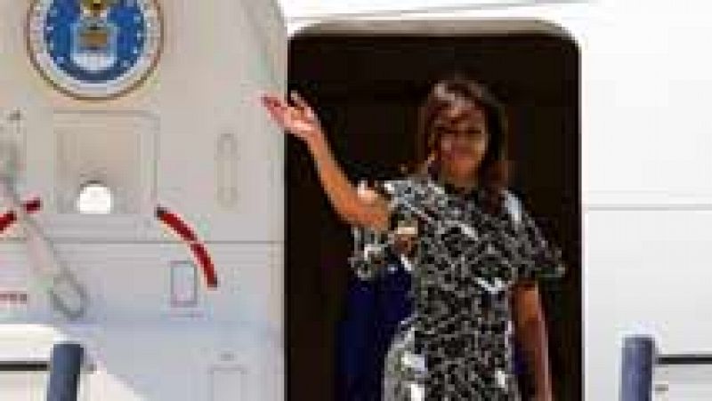 Michelle Obama se despide de España tras buscar apoyos a su causa solidaria