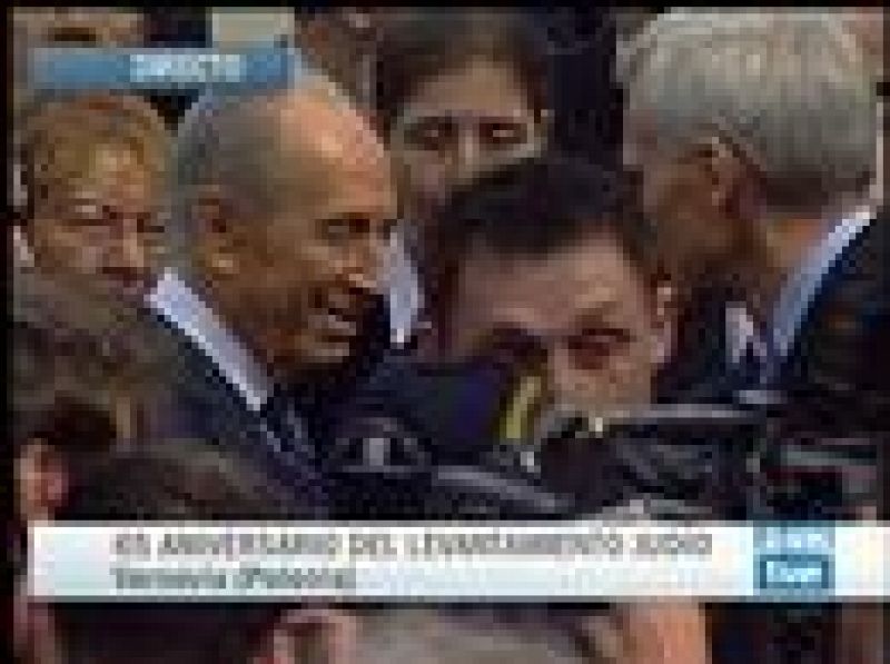  Kaczynski y Peres asisten en Varsovia al homenaje de los judíos que se levantaron contra los nazis