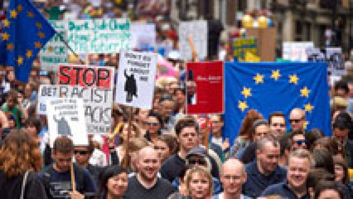 Telediario 1 - El Brexit ha sumido al Reino Unido en una crisis política