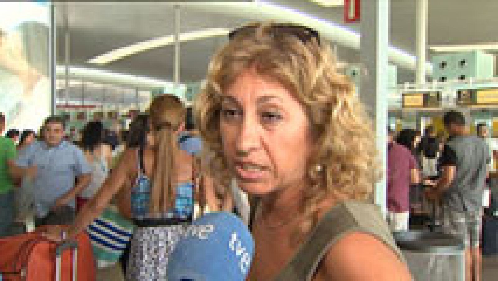 Telediario 1: Los pasajeros, molestos con Vueling | RTVE Play