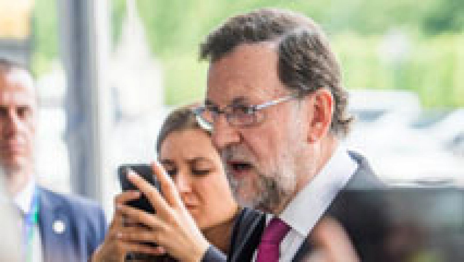 Telediario 1: Rajoy contactará con los diferentes partidos políticos | RTVE Play