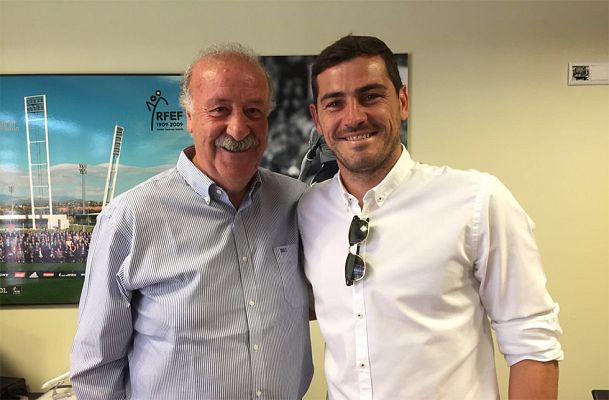Telediario 1 - Del Bosque se reconcilia con Casillas "como un padre y un hijo"