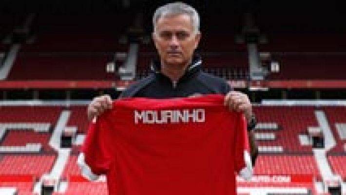 Telediario 1 - Mourinho, sobre su rivalidad con Guardiola: "En la Premier no tiene sentido""