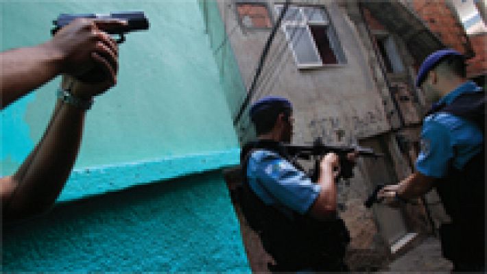 Homicidios extrajudiciales cometidos por la policía brasileña complican la seguridad de los Juegos