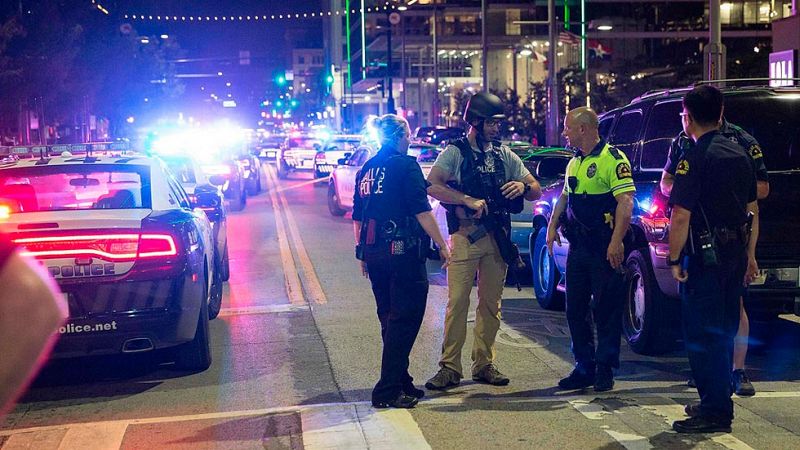 Cuatro policías muertos en un tiroteo en Dallas durante una manifestación de protesta