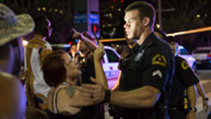 Un cámara recoge los momentos de pánico posteriores al tiroteo en Dallas