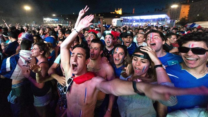 Telediario 1 - Unos pocos aficionados empañaron la fiesta francesa