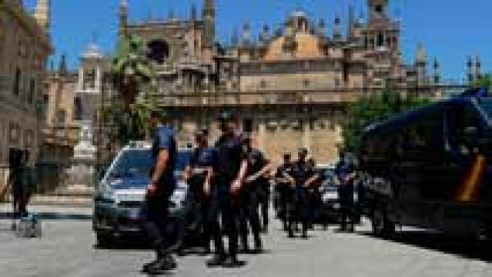 Telediario 1 - Sevilla se blinda para la llegada de Barack Obama