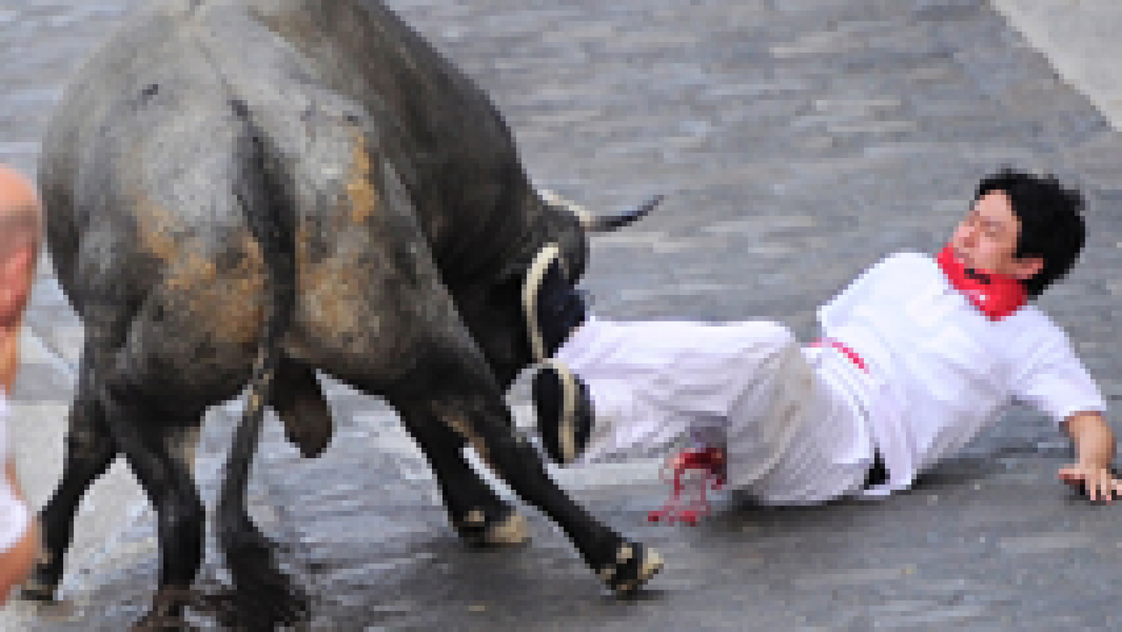 Vive San Fermín - Las imágenes más espectaculares del encierro de José Escolar | Ver