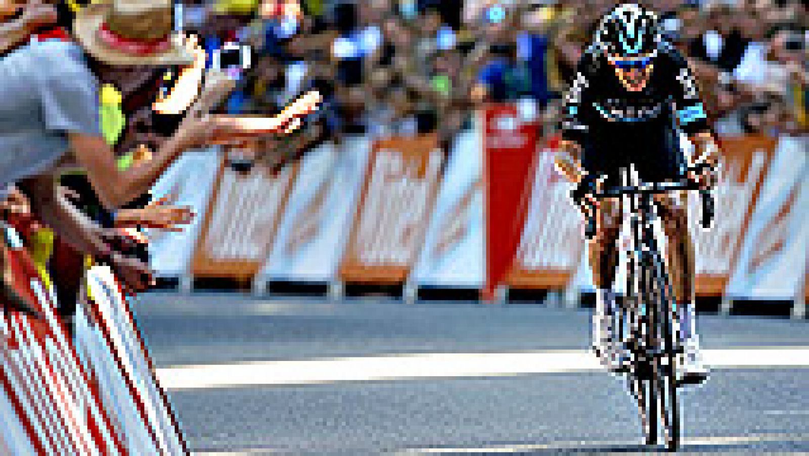 Tour de Francia: Froome ataca en la cima del Peyresourde y llega escapado a meta | RTVE Play