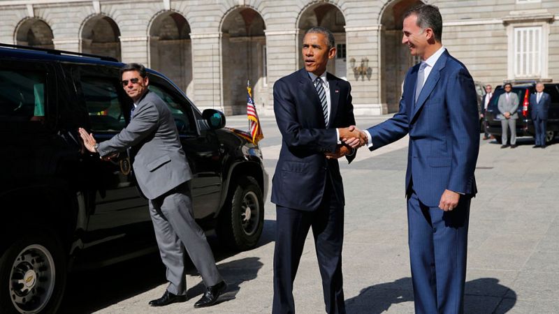 El rey Felipe VI recibe a al presidente de EE.UU., Barack Obama, en el Palacio Real 