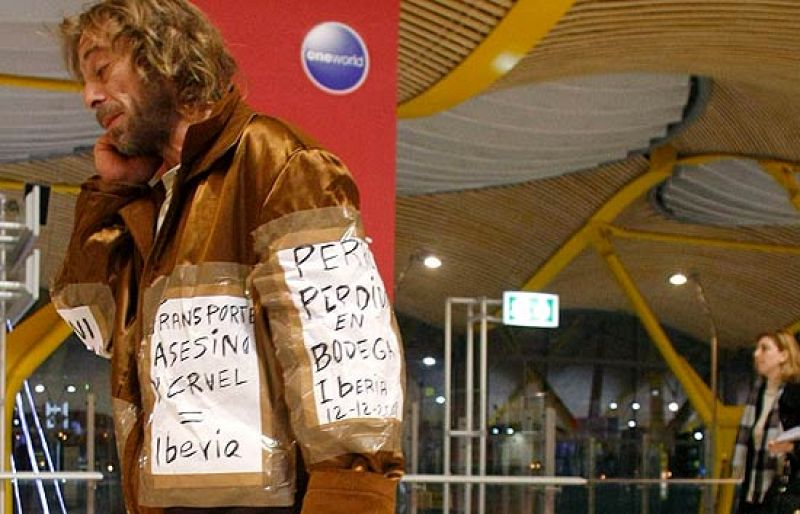  Un hombre se atrinchera en Barajas porque Iberia ha perdido a su perro