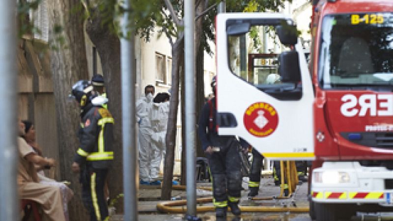 Mueren dos menores y otras ocho personas resultan heridas, entre ellas un niño muy grave, en un incendio en Barcelona
