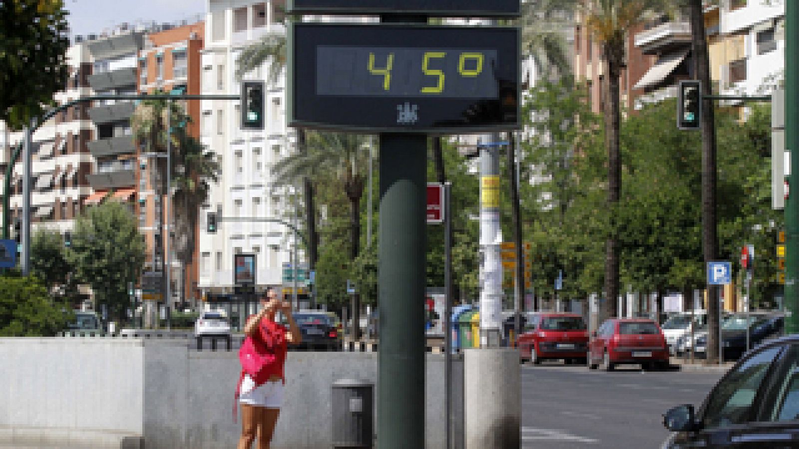 Telediario 1: Riesgo muy alto de incendio forestal en la mitad de las provincias españolas por altas temperaturas | RTVE Play