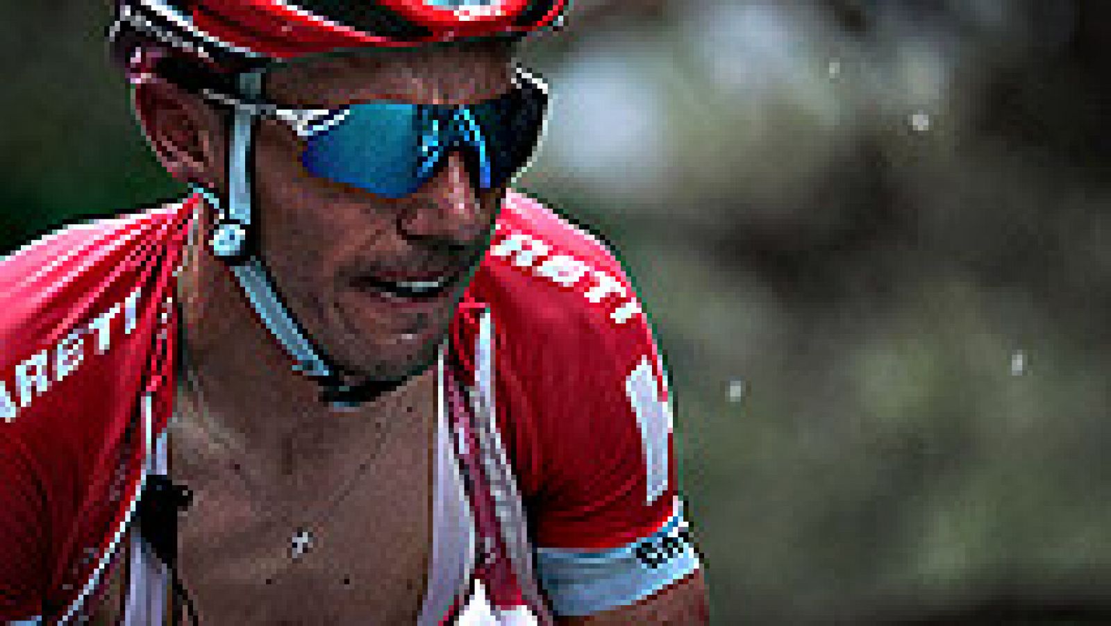 El español Joaquim "Purito" Rodríguez (Barcelona, 37 años) anunció emocionado, entre lágrimas , su decisión de retirarse a final de temporada tras 17 años de profesional, en los que ha logrado importantes victorias. "Purito", que tenía la noticia gua