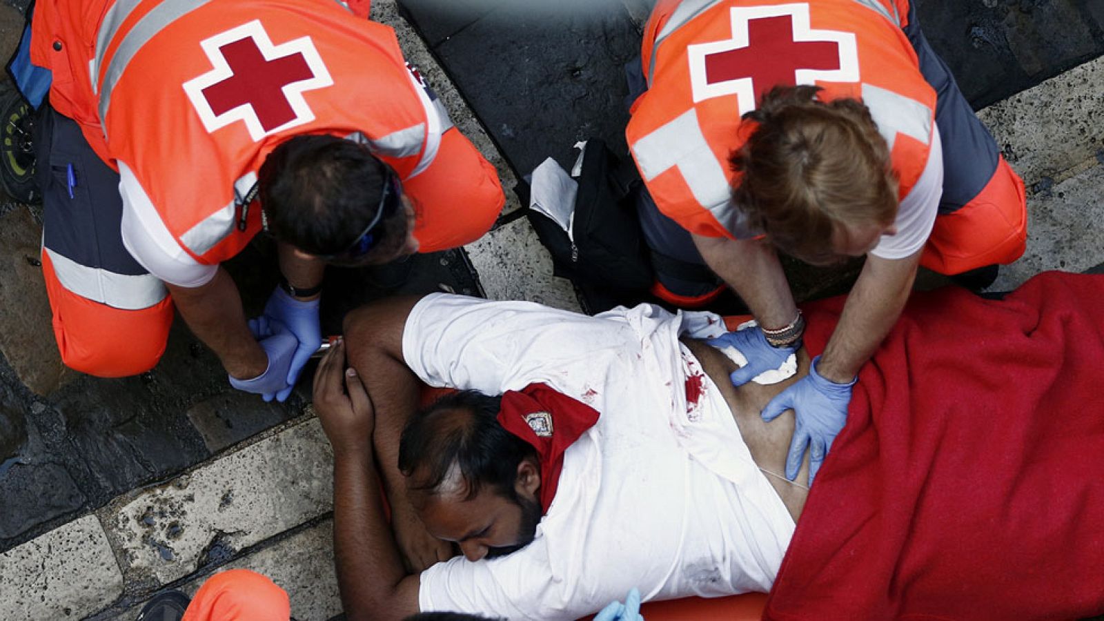 Así trabaja la Cruz Roja durante los sanfermines