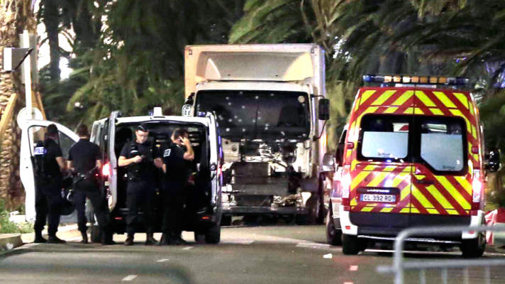 La mañana - Al menos 84 muertos tras arrollar un camión a una multitud e