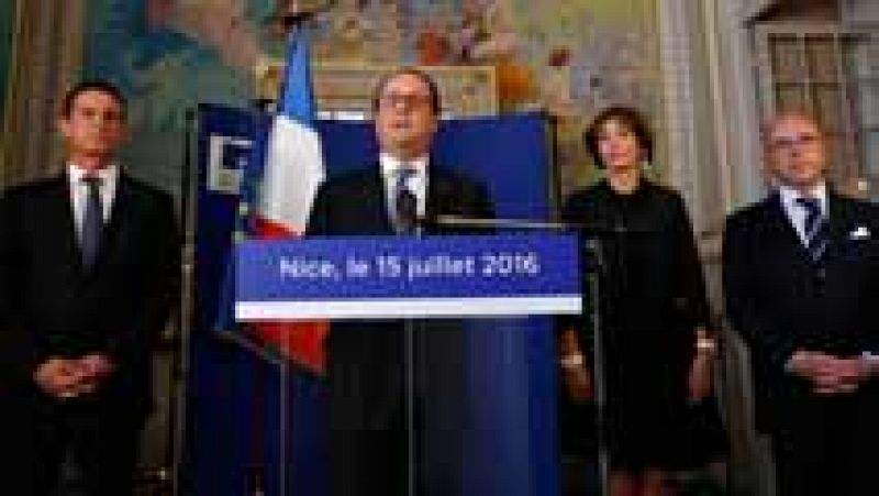 Hollande pide unidad contra el terrorismo y prolonga el estado de emergencia