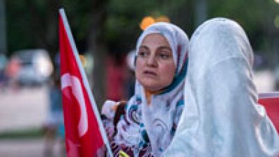 Los turcos residentes en Espaa siguen pendientes de lo que ocurre en su pas