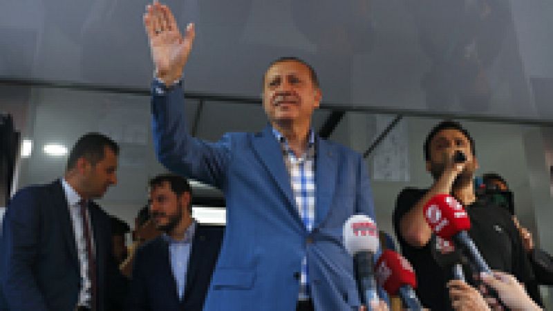El presidente Erdogan sale más reforzado tras la asonada