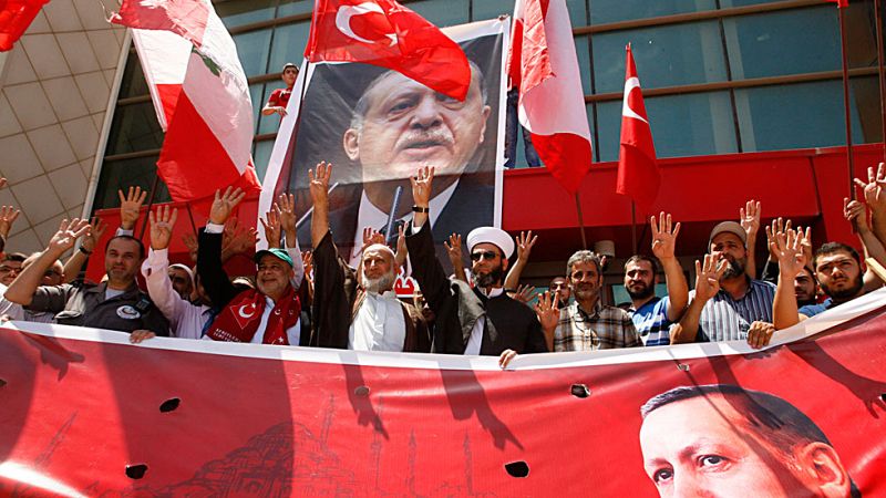 Los choques del Ejército con Erdogan y la inseguridad explican el golpe militar en Turquía