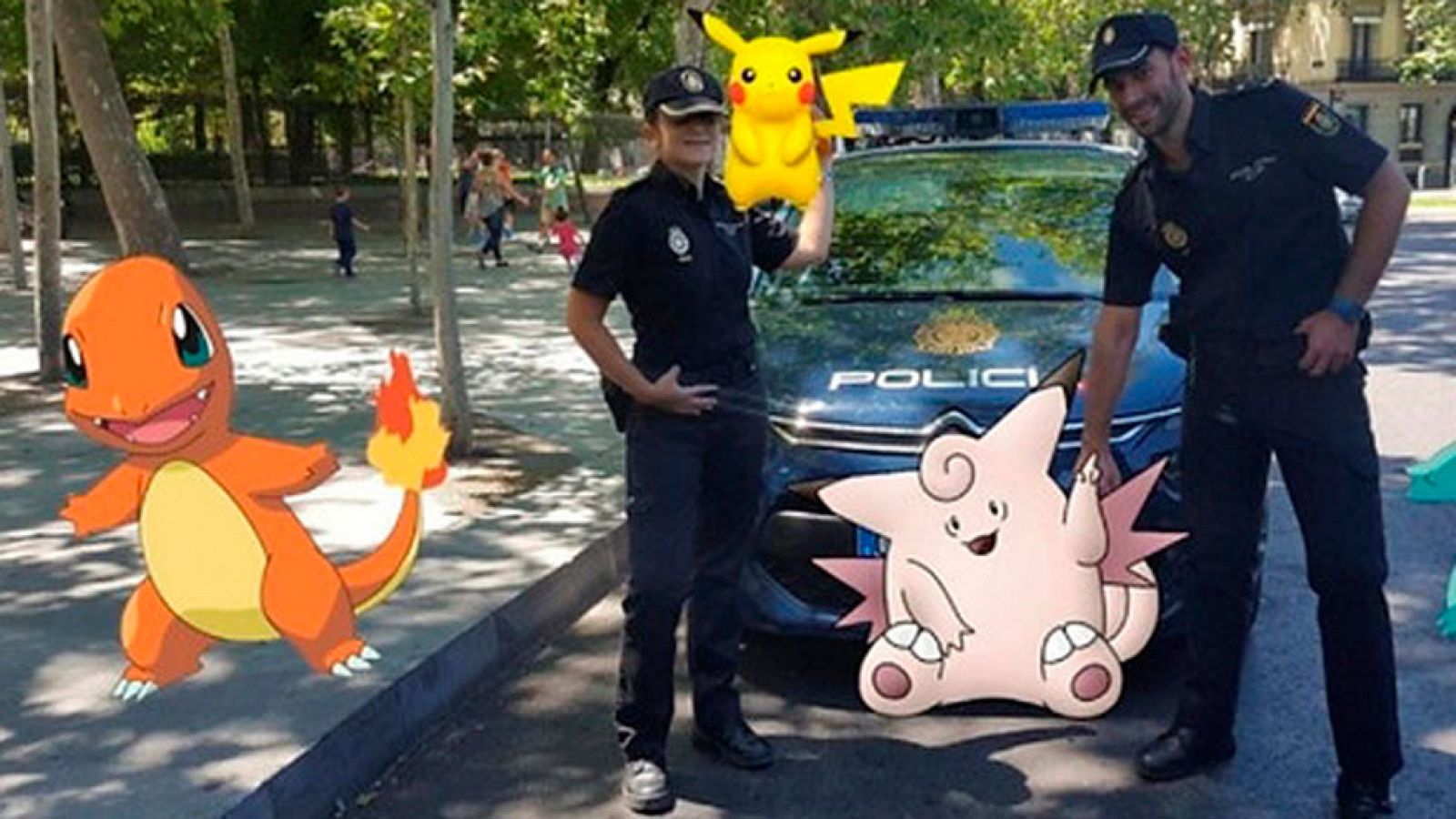 El juego para móviles Pokemon Go recién llegado a España ya tiene a muchos enganchados