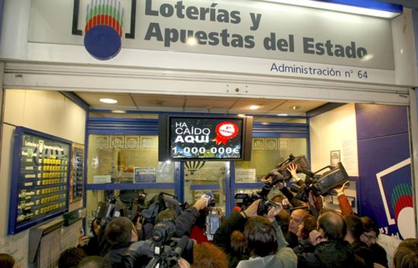 El segundo premio del sorteo de Navidad lo ha vendido íntegramente la administración de un centro comercial del barrio de Villaverde, en Madrid.