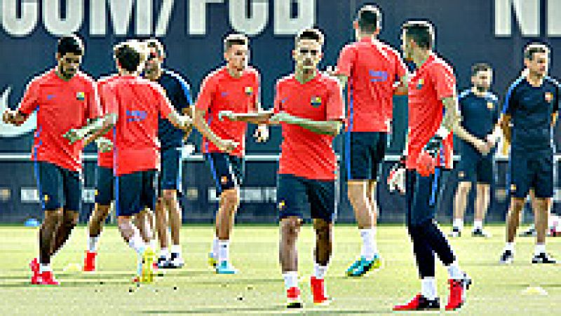El entrenador del FC Barcelona, Luis Enrique Martínez, ya tiene un grupo mínimo para trabajar en la primera sesión de entrenamiento de la pretemporada, después de someterse casi una decena de barcelonistas a las revisiones médicas y físicas.
